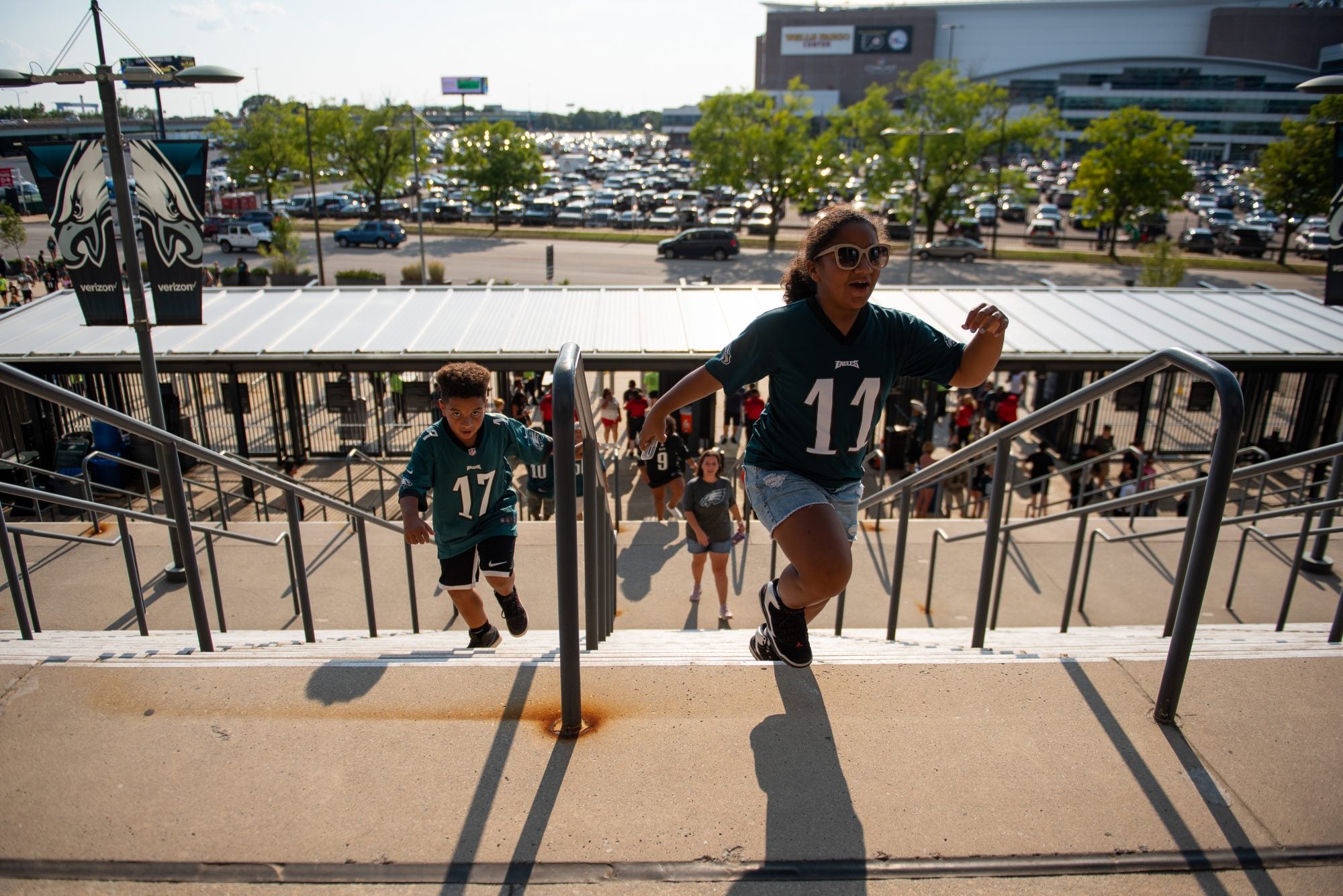 Eagles fans flock to Lincoln Financial Field before the Super Bowl