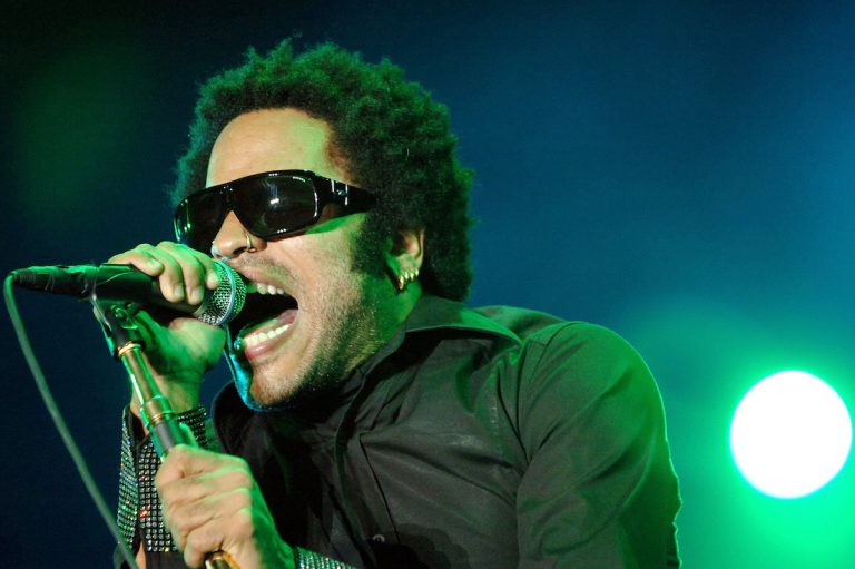 U.S. singer Lenny Kravitz performs on the main stage during the opening day of the Paleo Festiva in Nyon, Switzerland, late Tuesday, July 19, 2005.  (AP Photo/Keystone, Laurent Gillieron) 