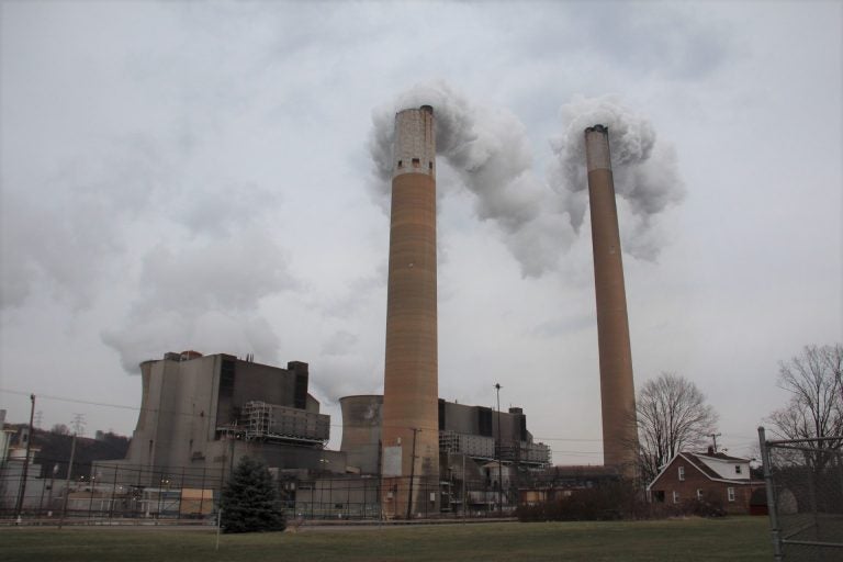 Bruce Mansfield coal-fired power plant in Shippingport, Pa. (Reid Frazier/StateImpact Pennsylvania)