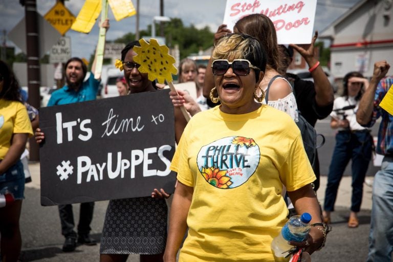 Protestors gathered at the oil refinery in South Philadelphia. (Rachael Warriner)