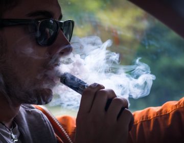 Vaping has been linked to a cluster of hospitalizations in Wisconsin, Illinois and Minnesota. (sestovic/Getty Images)