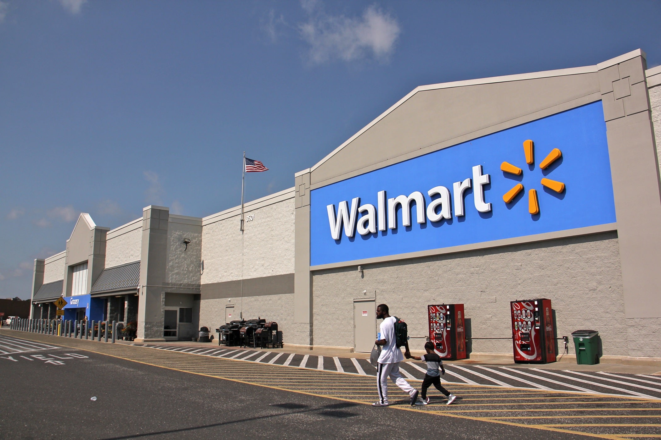 Walmart to require customers to wear masks at all its stores - WHYY