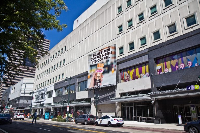 Philadelphia’s Fashion District. (Kimberly Paynter/WHYY)