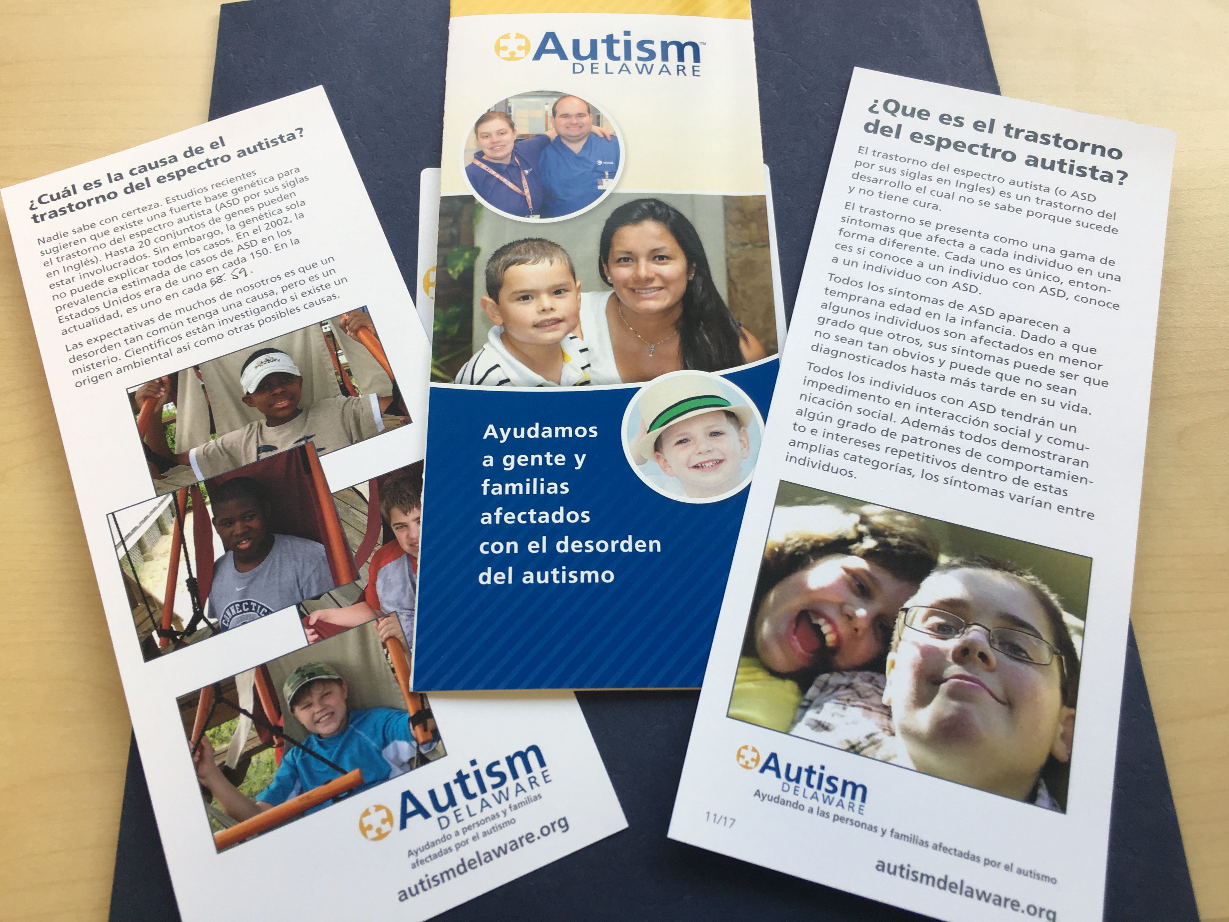 Spanish language pamphlets produced by Autism Delaware are part of the group’s effort to better connect Latino families to services they need. (Mark Eichmann/WHYY)