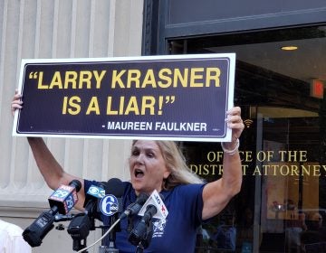 Maureen Faulkner expresses her feelings outside of the Philadelphia District Attorney's office. (Tom MacDonald/WHYY)