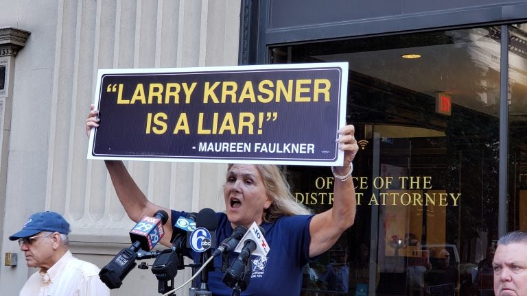 Maureen Faulkner expresses her feelings outside of the Philadelphia District Attorney's office. (Tom MacDonald/WHYY)