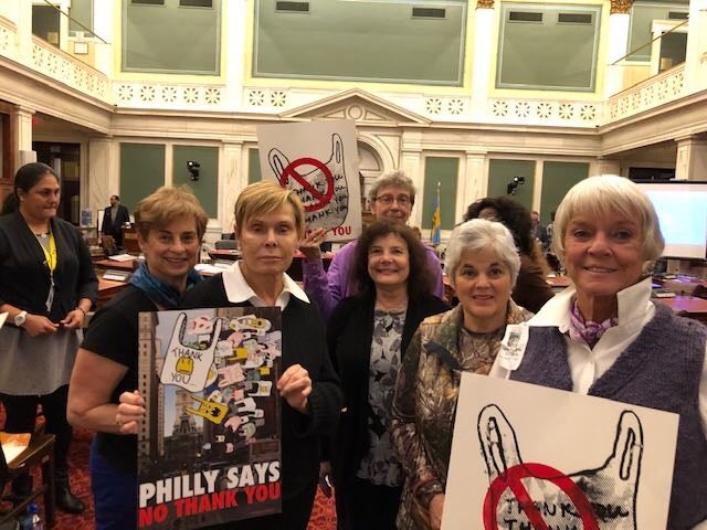 Residents from the Philadelphian, a condominium building across from the Philadelphia Art Museum, support the ban on plastic bags because they interfere with recycling. (Catalina Jaramillo/WHYY)