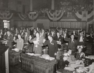 Delegates to the 1947 New Jersey Constitutional Convention, most likely during the swearing-in ceremony. (New Jersey State Archives, Department of State)