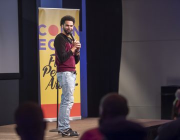 Comedian Che Guerrero opened the event. (Jonathan Wilson for WHYY)