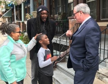 Mayor Jim Kenney talks to Cynthia Muse, block captain on the 3700 block of N. 15th Street, and other neighbors (Layla A. Jones/Billy Penn) 