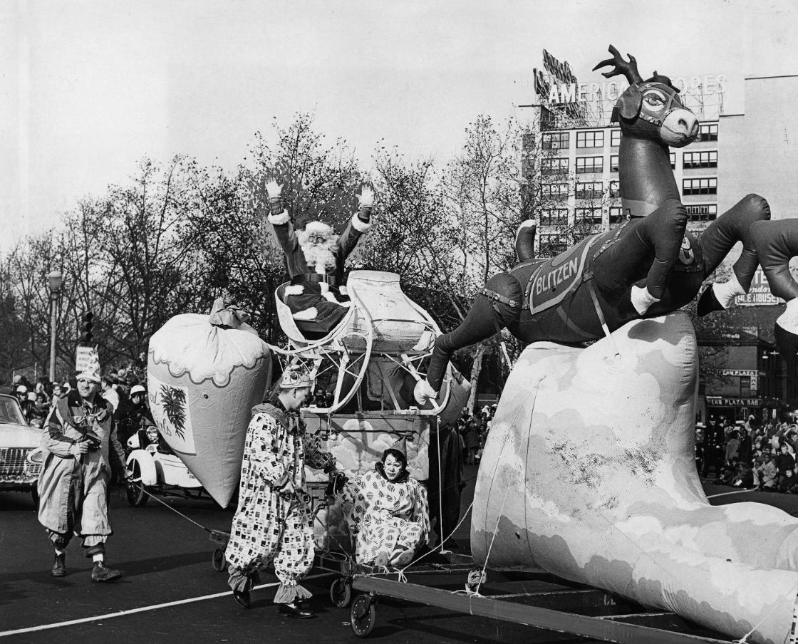 The first Thanksgiving Day Parade happened 100 years ago - WHYY