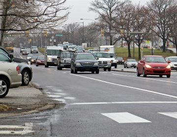 Traffic heads north on Roosevelt Boulevard near East Front Street. (Emma Lee/WHYY)