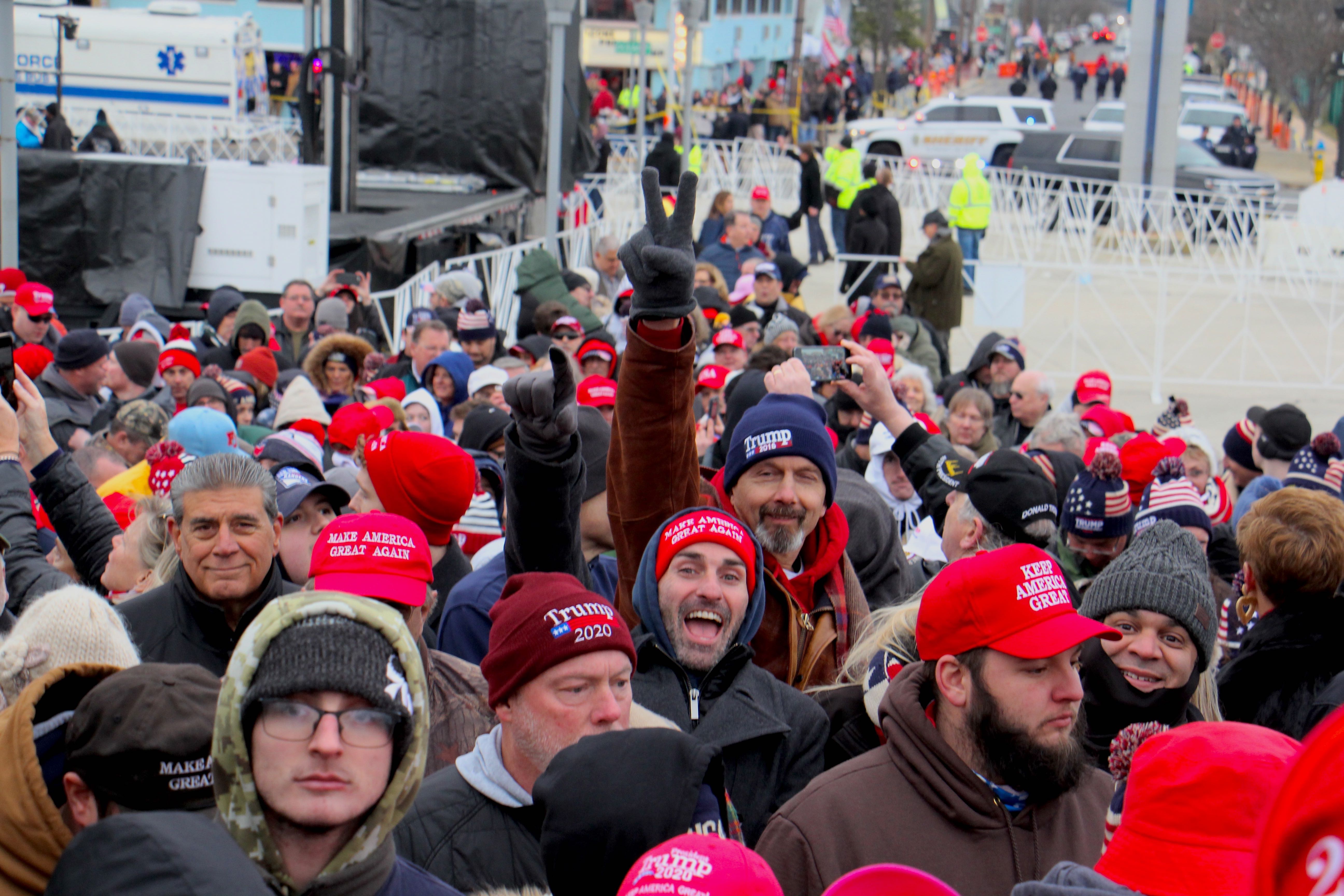 Trump’s rally in Wildwood draws tens of thousands WHYY