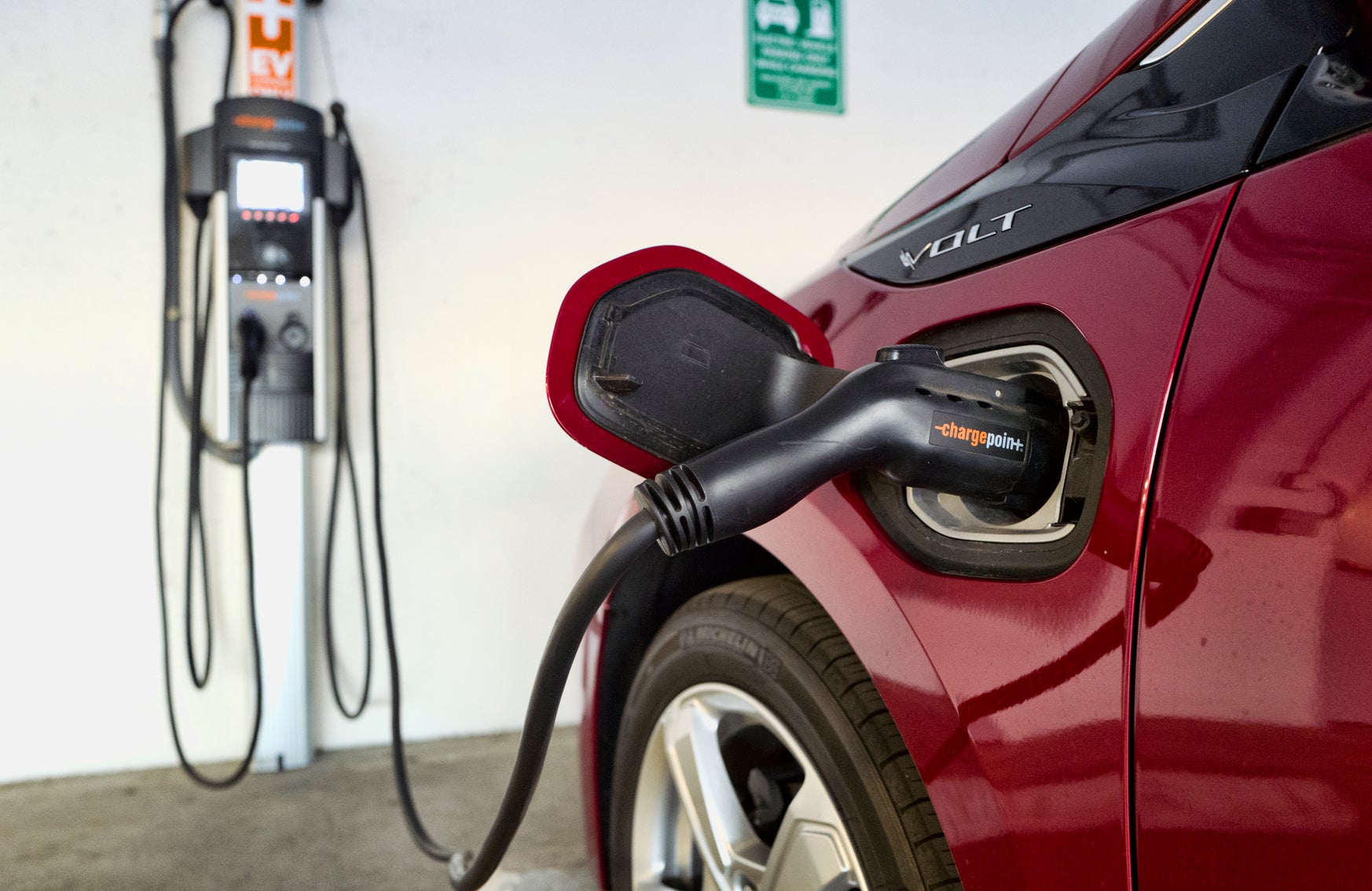n-j-launches-5-000-rebate-for-electric-vehicles-purchases-whyy