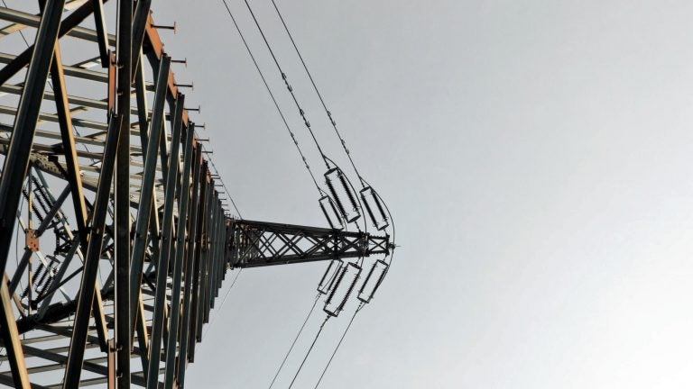 Transmission tower. (Anprocházka/Flickr)