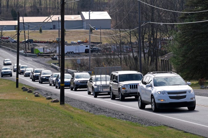 Cars line up for church at Becky's Drive-In in Walnutport, Pennsylvania. (Matt Smith for Keystone Crossroads)