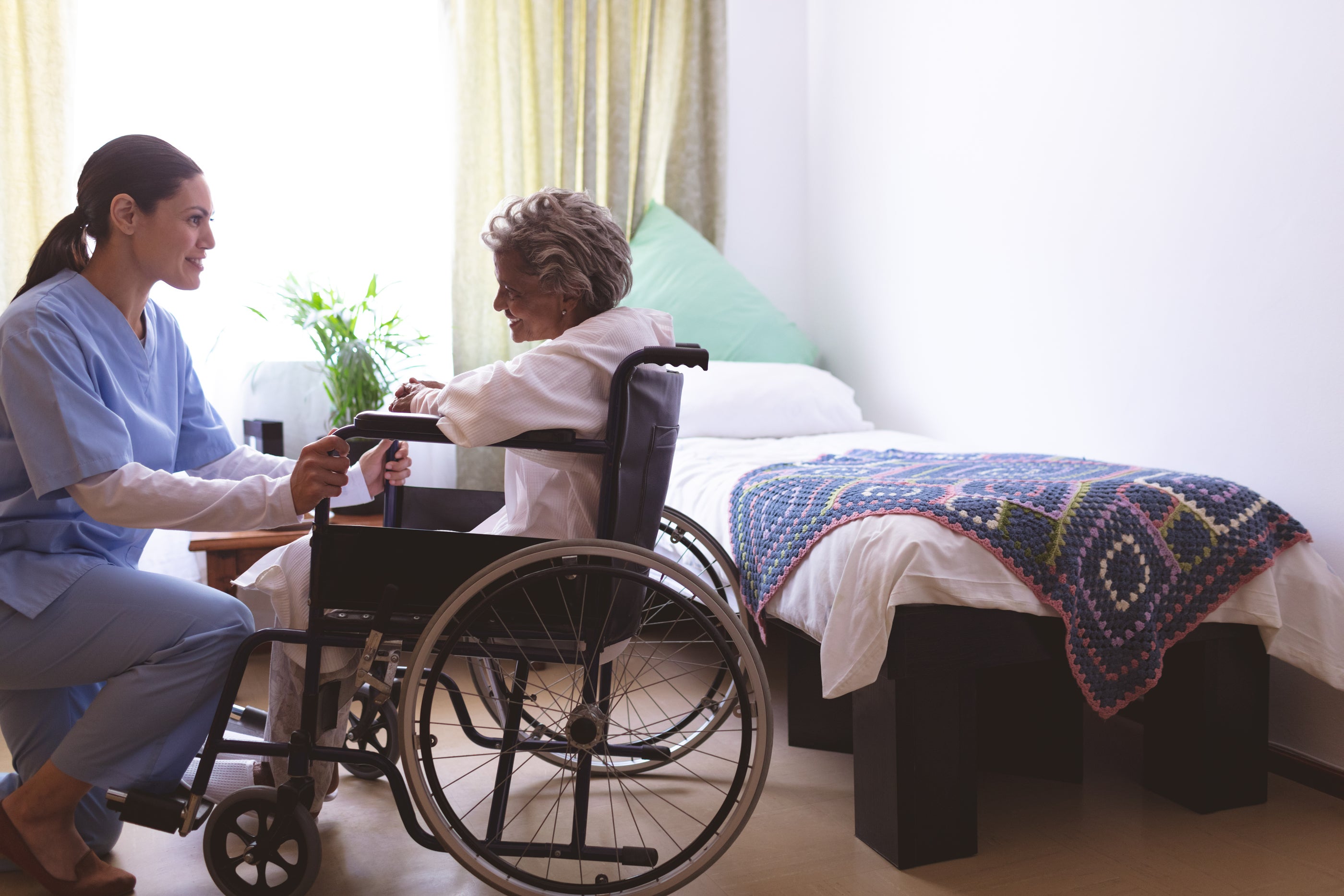 AGS COVID-19 Policy Brief Offers Roadmap for Care of Older Adults in Nursing Homes