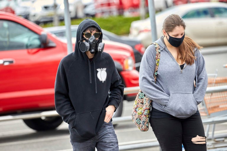 April 4, 2020, Scotch Plains, New Jersey, USA: Customer is ready for shopping wearing a top of the line protective mask at Home Depot during this covid-19 pandemic in Watchung, New Jersey. Duncan Williams/CSM.(Credit Image: © Duncan Williams/CSM via ZUMA Wire) (Cal Sport Media via AP Images)