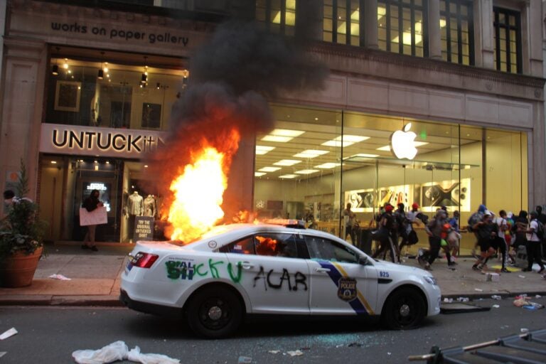 13 Police Officers Injured As George Floyd Protest Escalates In Philly Whyy