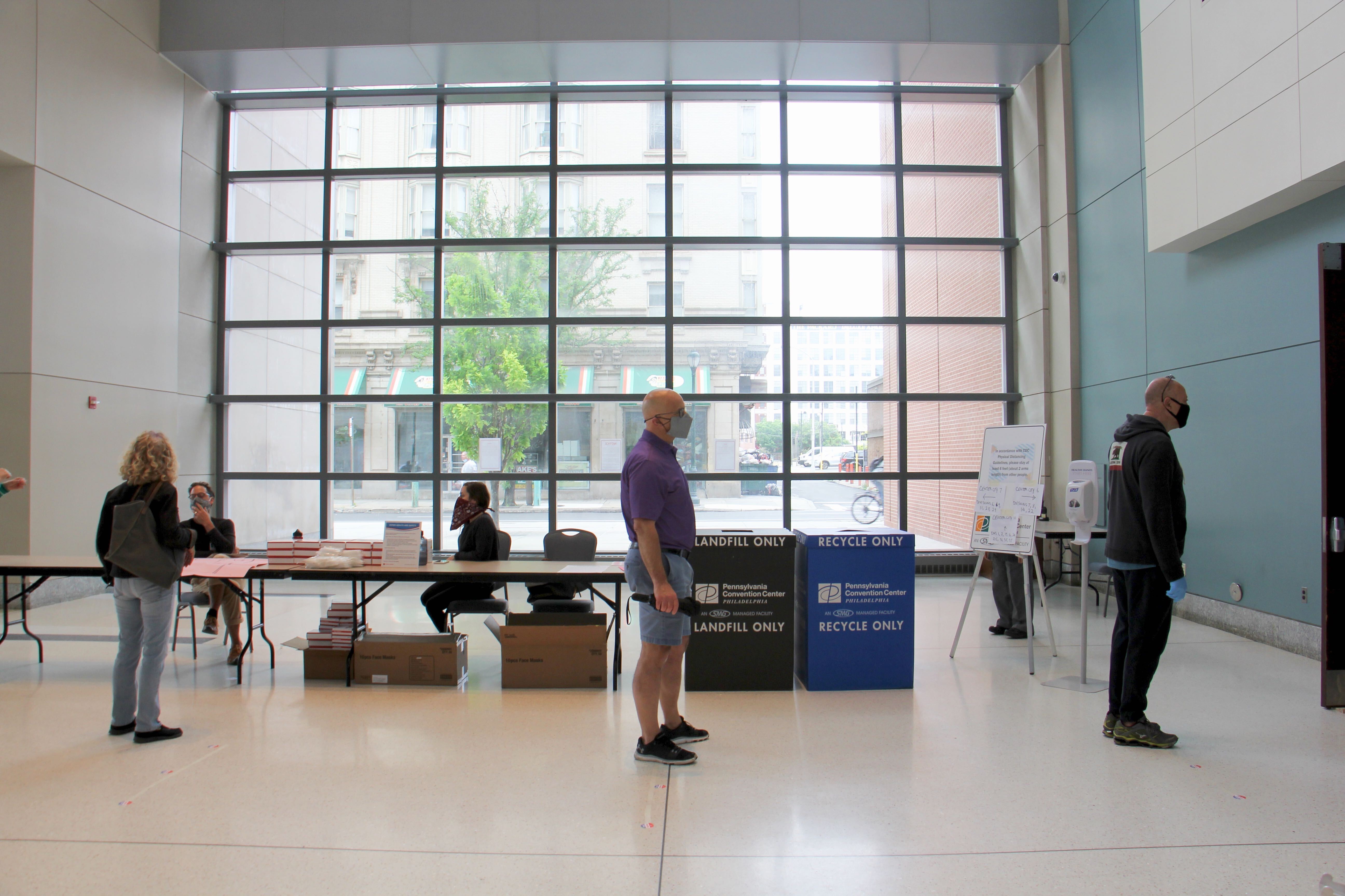 Voters line up at polling place