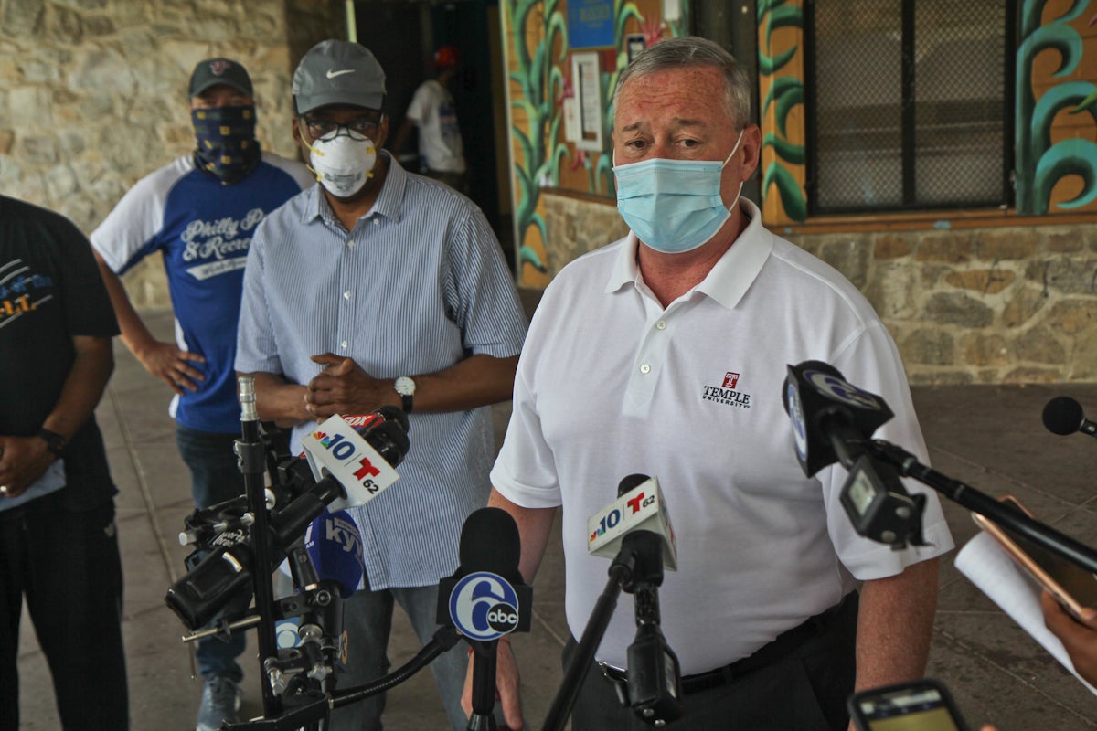 Mayor Kenney at a Philly sprayground