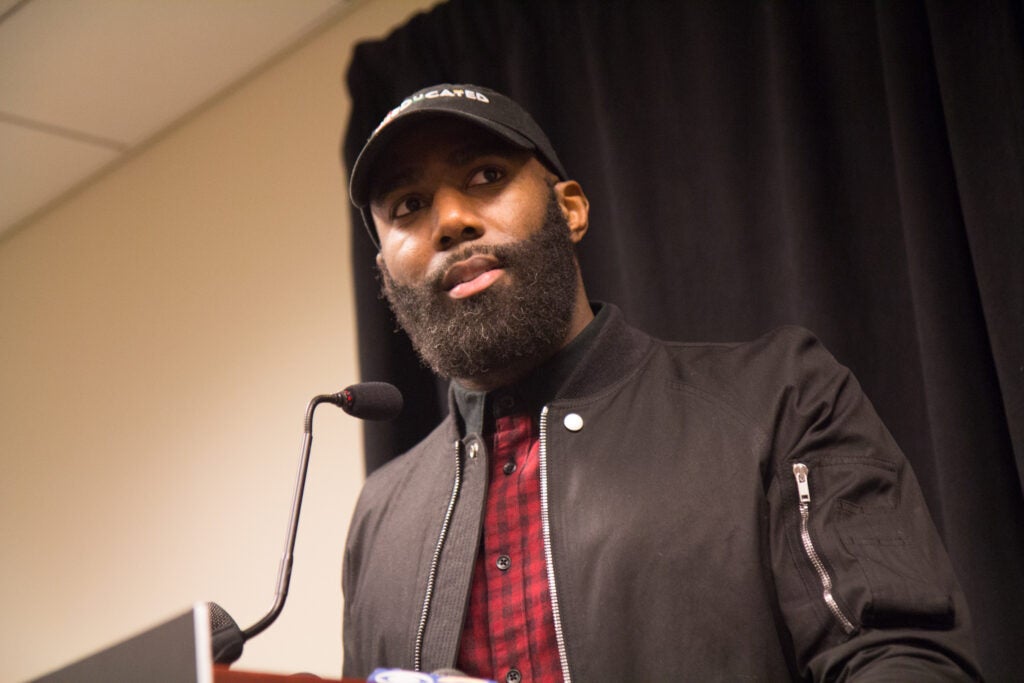 Retired Eagles star Malcolm Jenkins to hit Delaware in free fall event