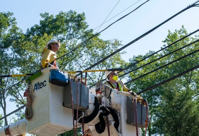 Crews work to restore power in Jackson, N.J.