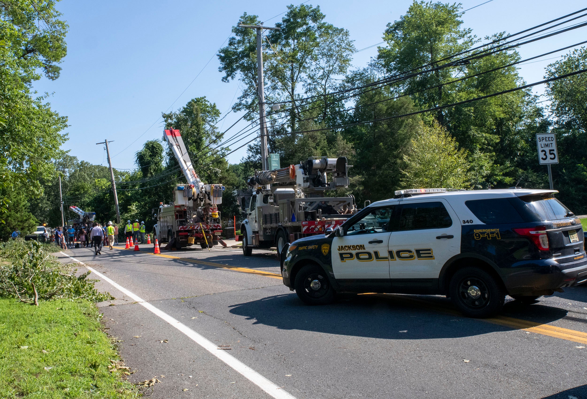 Crews work to restore power in Jackson, N.J.