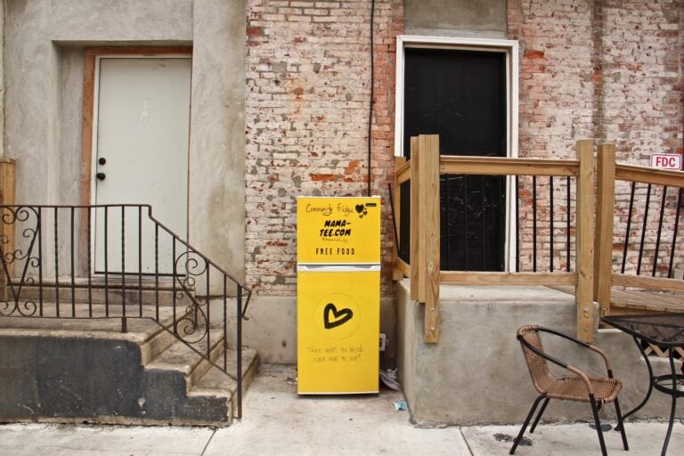 The Mama-Tee community fridge on 7th Street north of Girard. (Emma Lee/WHYY)