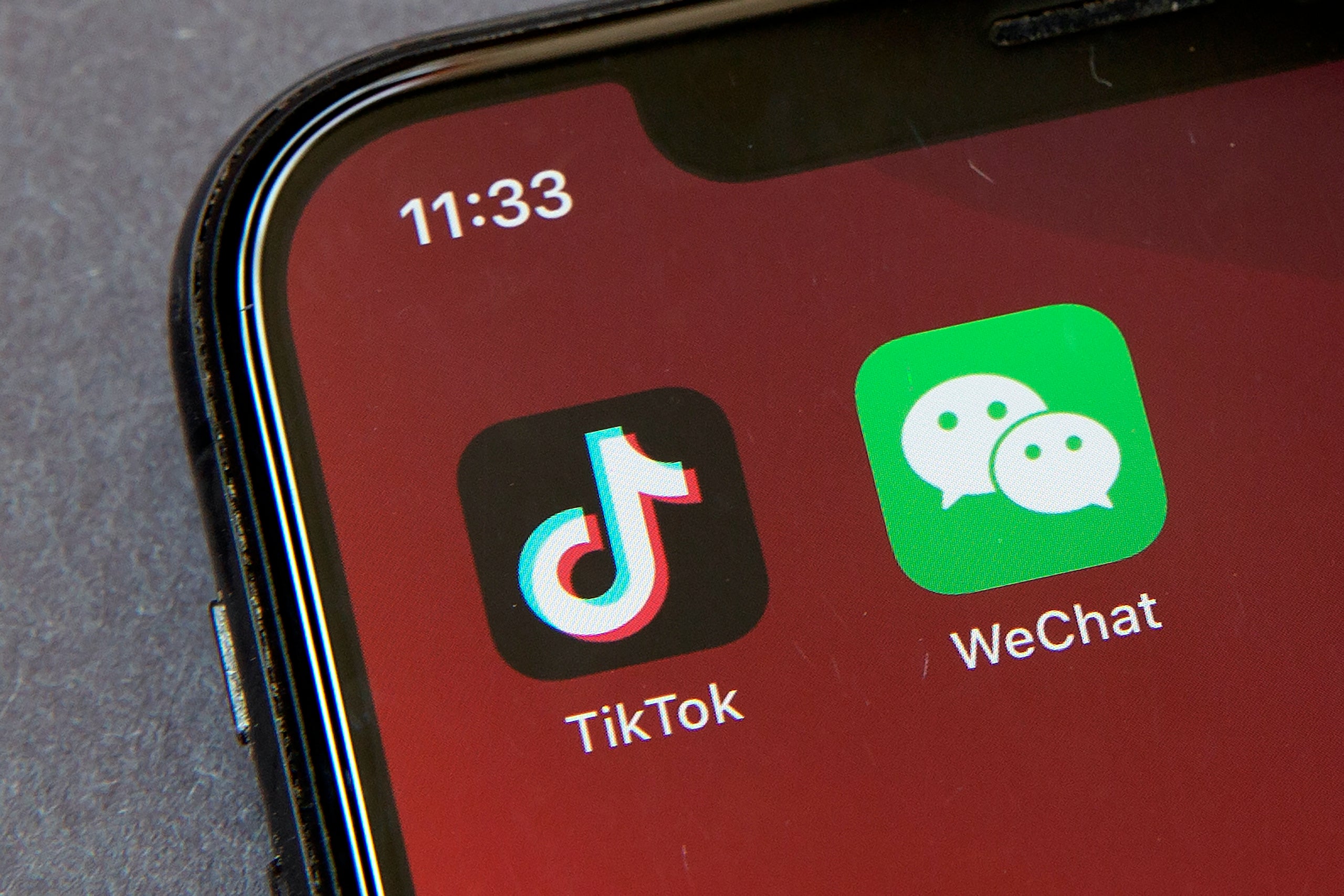 TikTok and WeChat apps