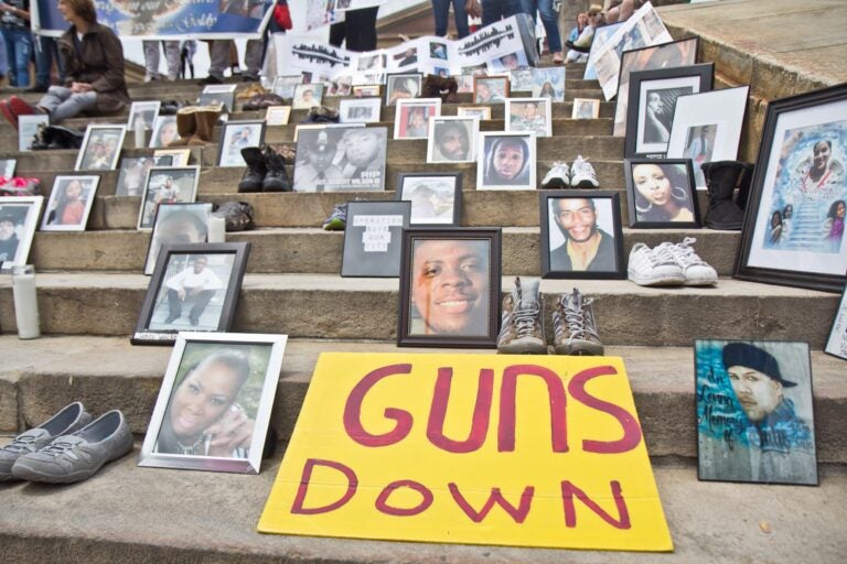 An anti-gun violence rally was held on the steps of the Philadelphia Art Museum in June 2018. (Kimberly Paynter/WHYY)