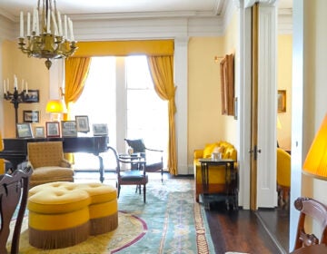 A living room in the The Andalusia Historic House