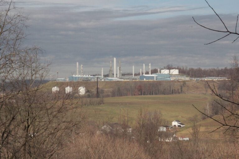 A Mark West natural gas processing plant in Washington County, Pa. (Reid Frazier/StateImpact Pennsylvania)