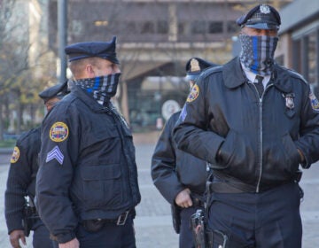 Philadelphia police outside the federal courthouse. (Kimberly Paynter/WHYY)