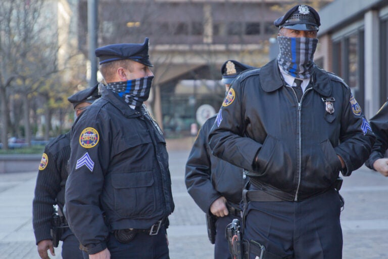 Philadelphia police outside the federal courthouse. (Kimberly Paynter/WHYY)