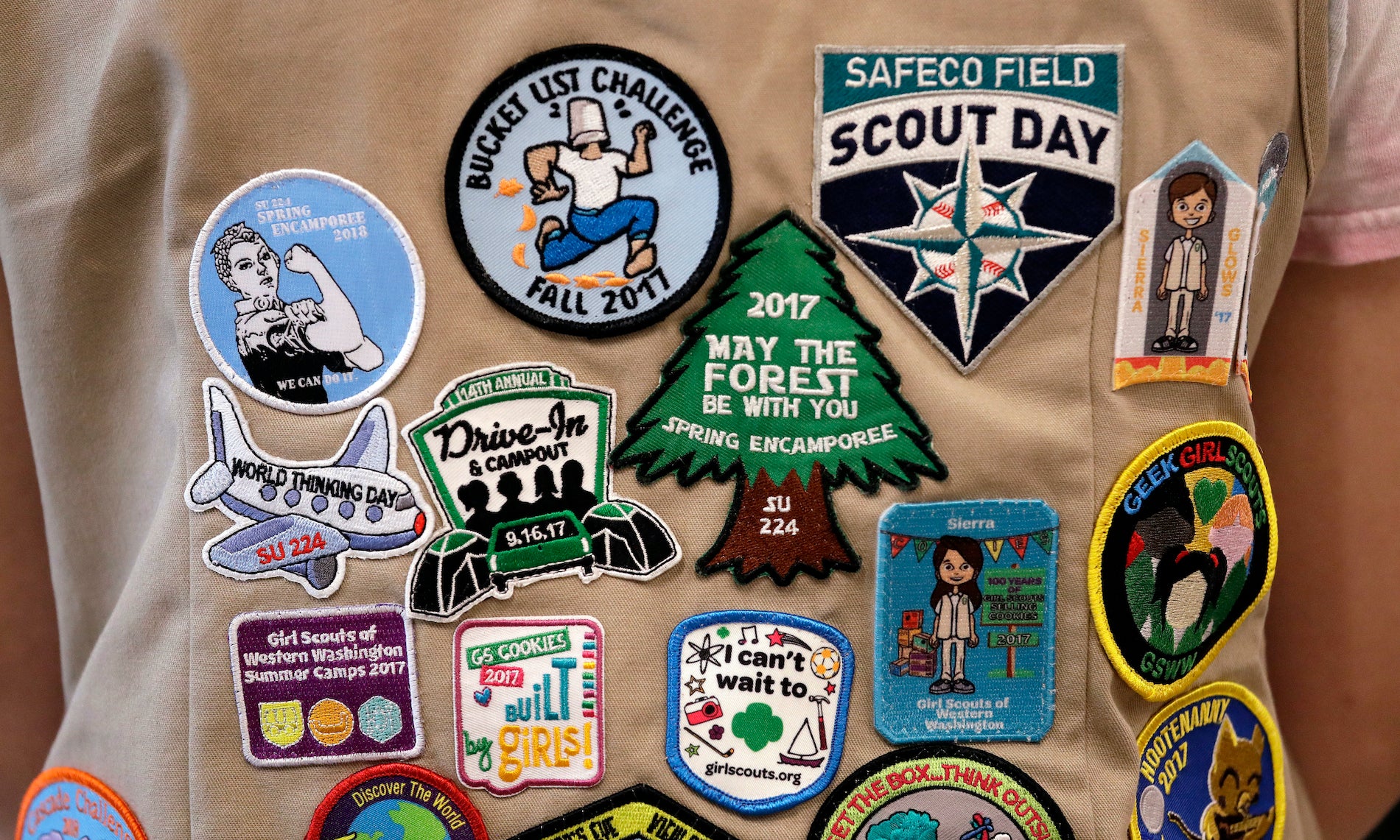 Cub Boy Girl Scouts Fun Patch Badge~Photography on Blue 