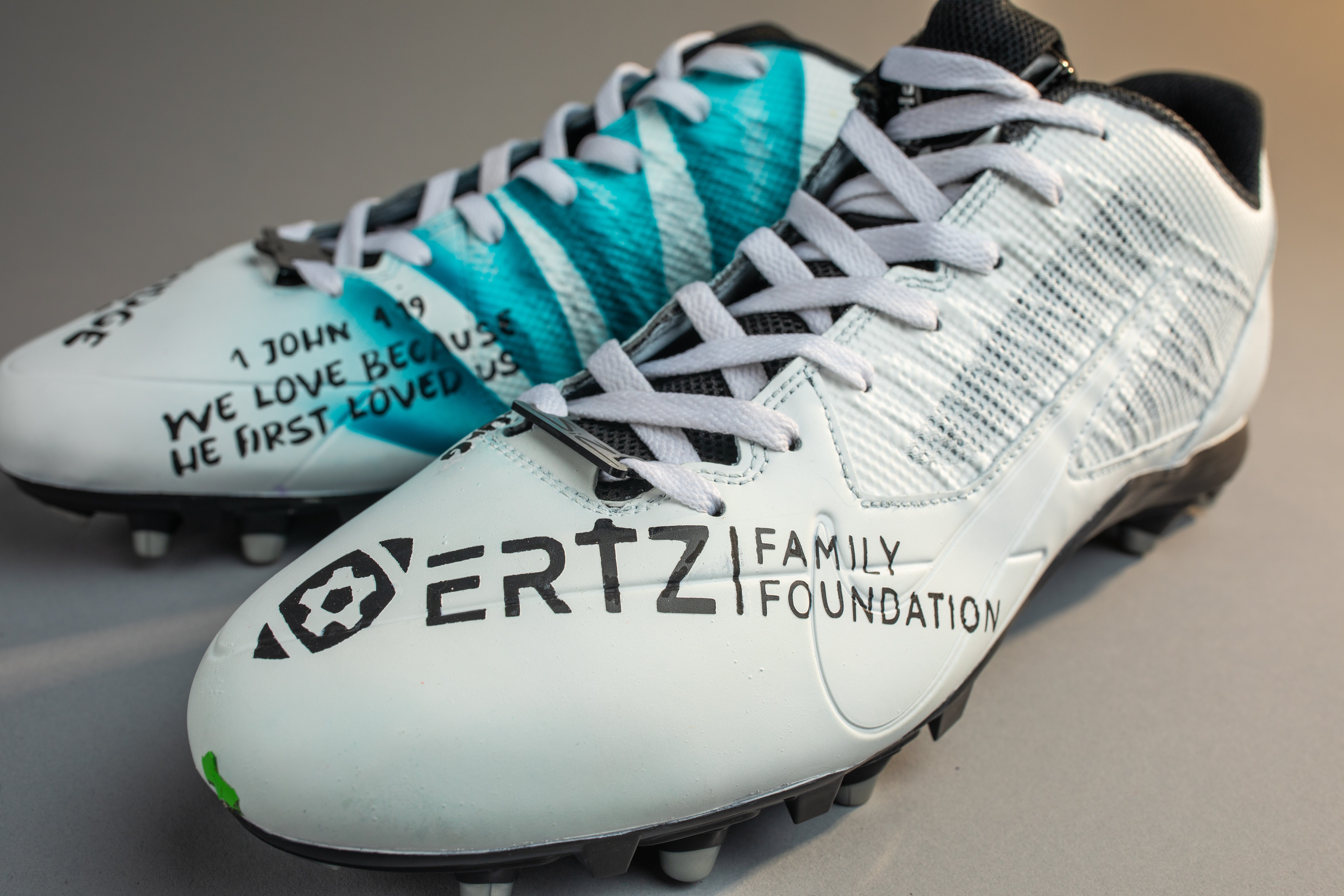 My Cause My Cleats': Eagles players highlight Philly nonprofits - WHYY