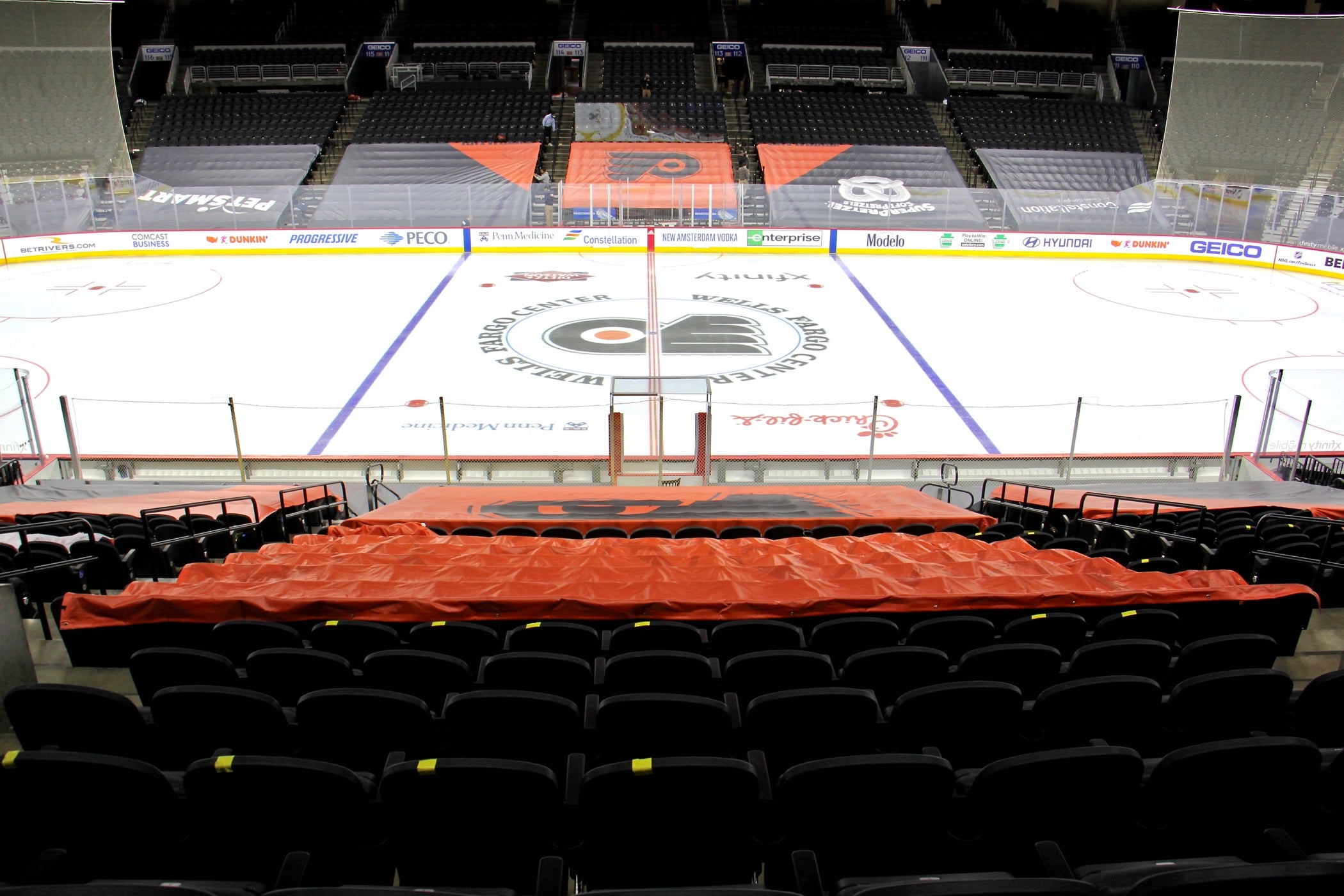 Well Fargo Center Fan Shop