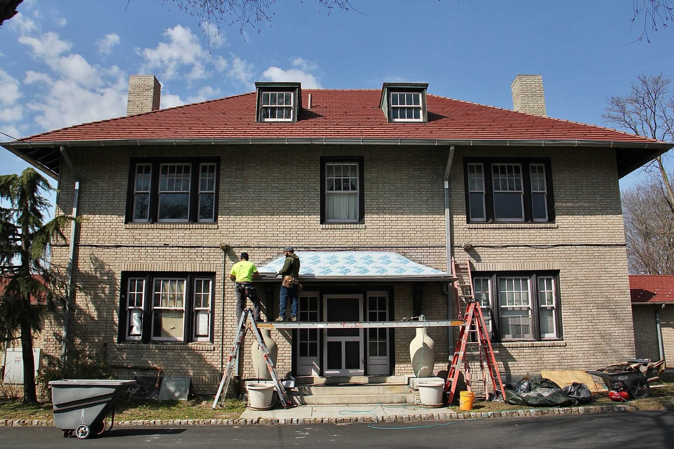 The 5,500-square foot guardhouse at the entrance to FDR Park