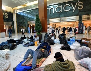 Tawanda Jones brings unhoused individuals to Cherry Hill Mall