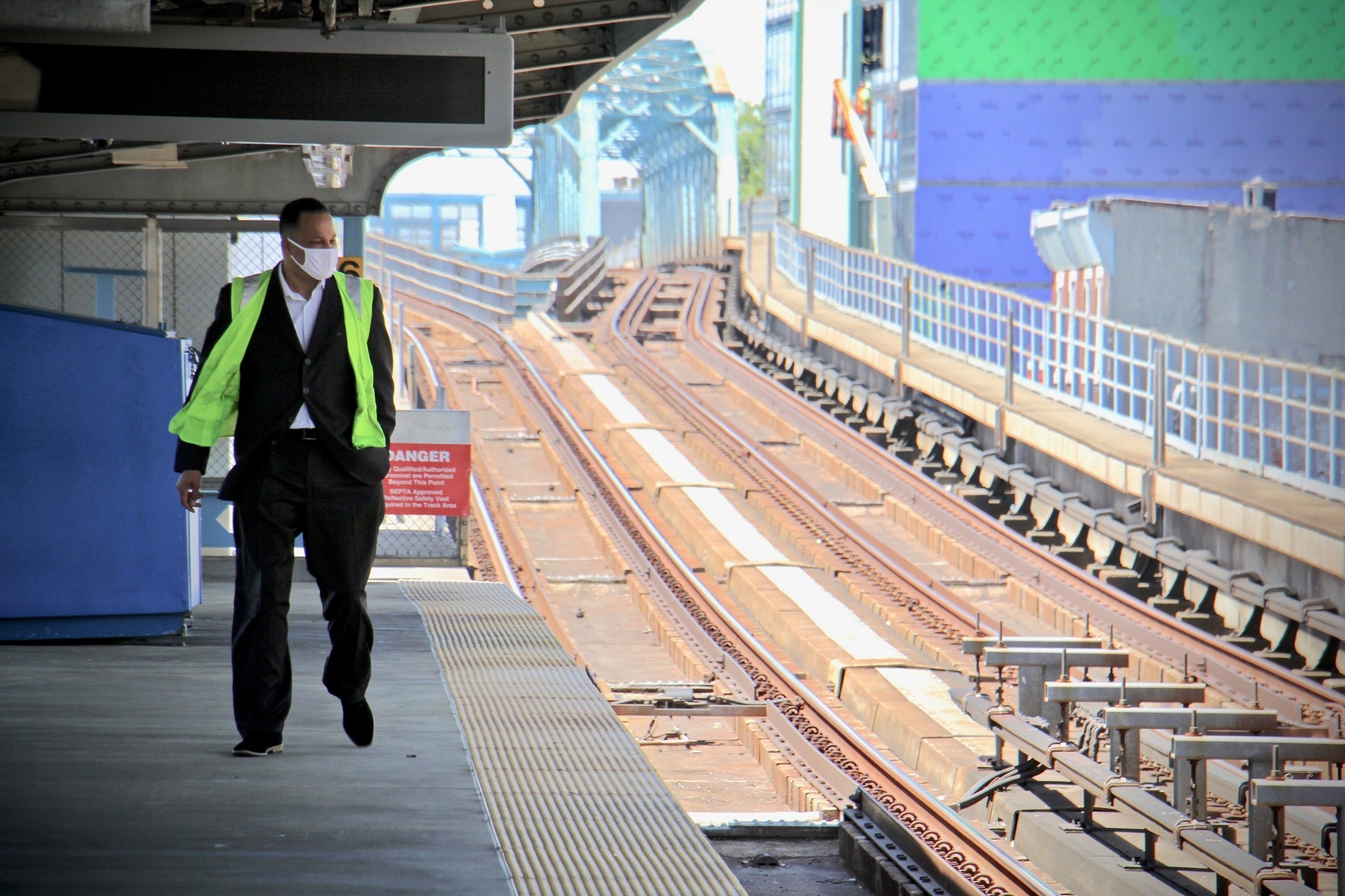 SEPTA, transport workers union begin contract talks - WHYY