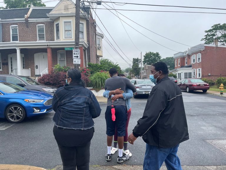 Police say suspect kills self after shooting 3 Wilmington officers - WHYY