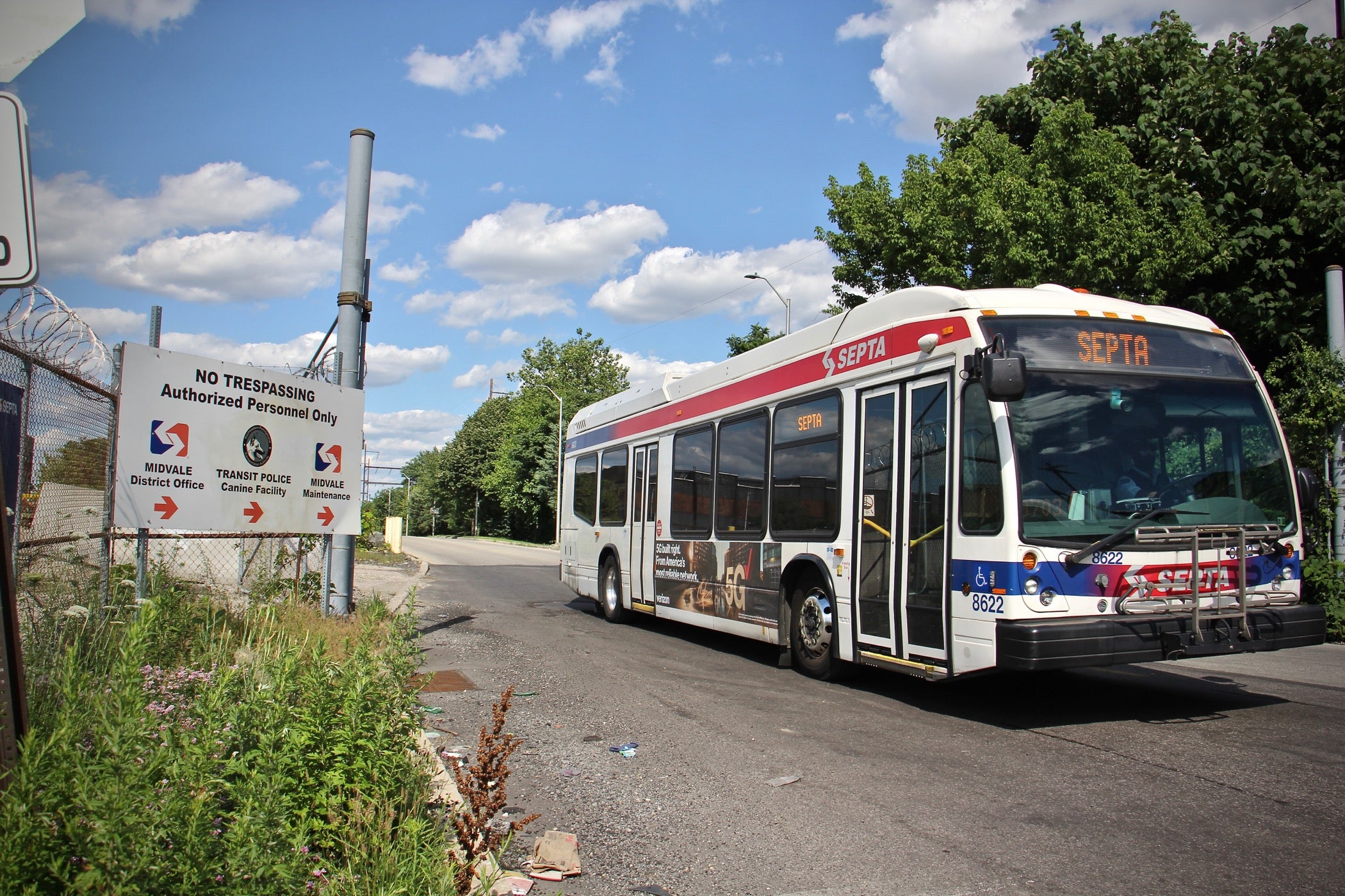 SEPTA plans to cut bus routes to improve on-time service - WHYY
