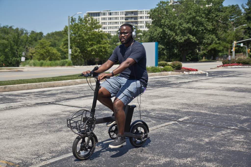 Darryl C. Murphy test-rides one of Verve S’ pedal bike prototypes