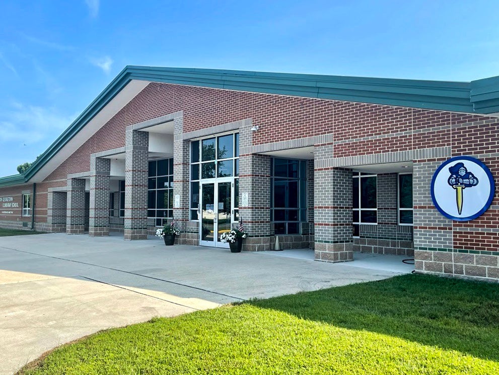 The exterior of North Georgetown Elementary School