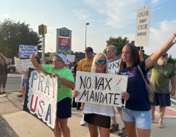 The hospital's new policy drew vocal protesters. (Cris Barrish/WHYY)