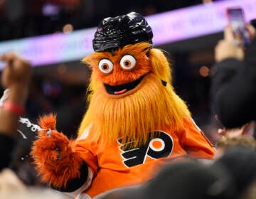 Gritty shoots silly string at a Flyers game