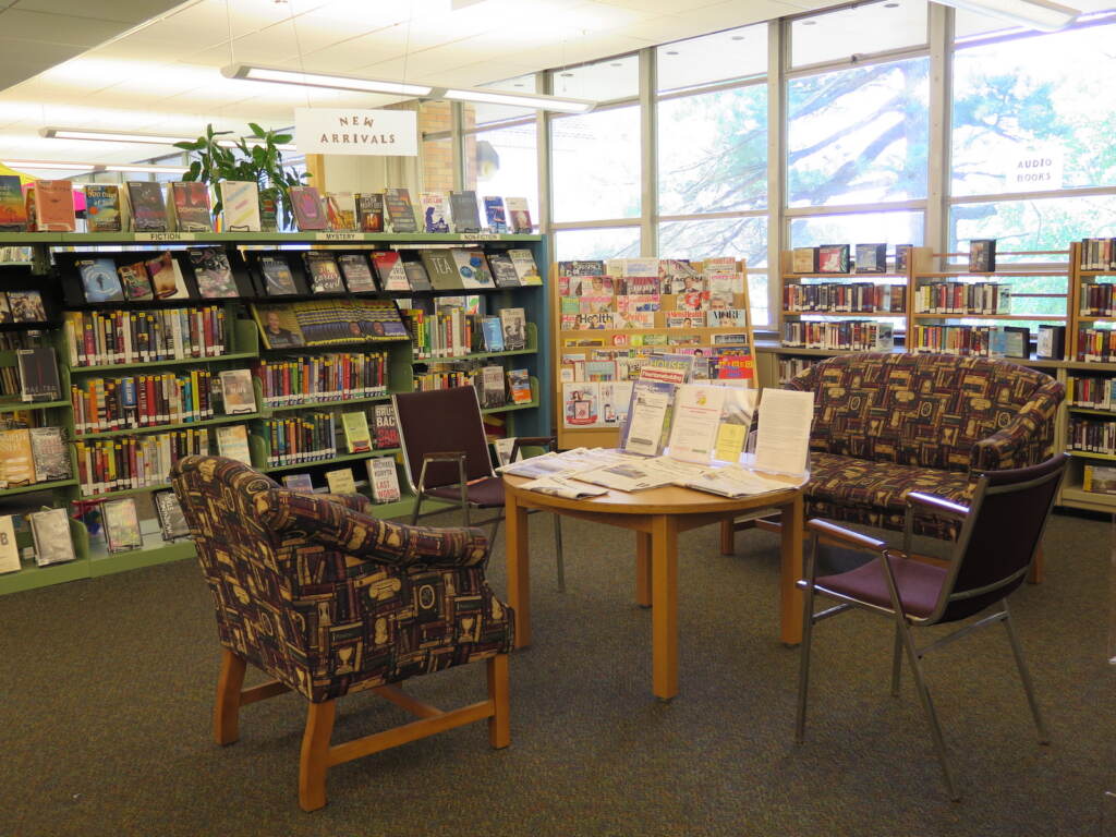 Reading area of the East Cheltenham Library