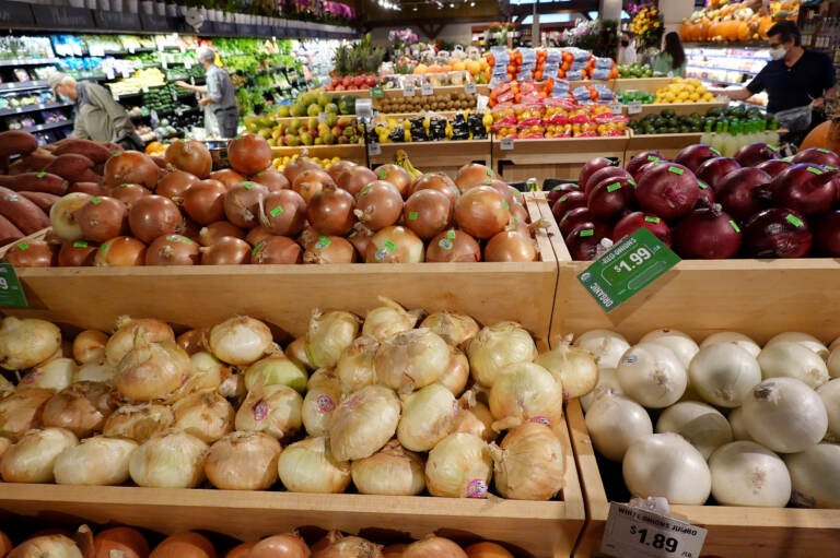 Onions on display in a supermarket