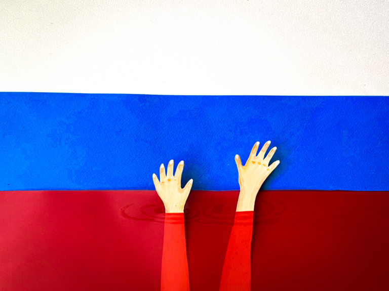 Valeriya Kamelkova, artist and sculptor, illustrates the Russian flag and a pool of blood. (Valeriya Kamelkova)